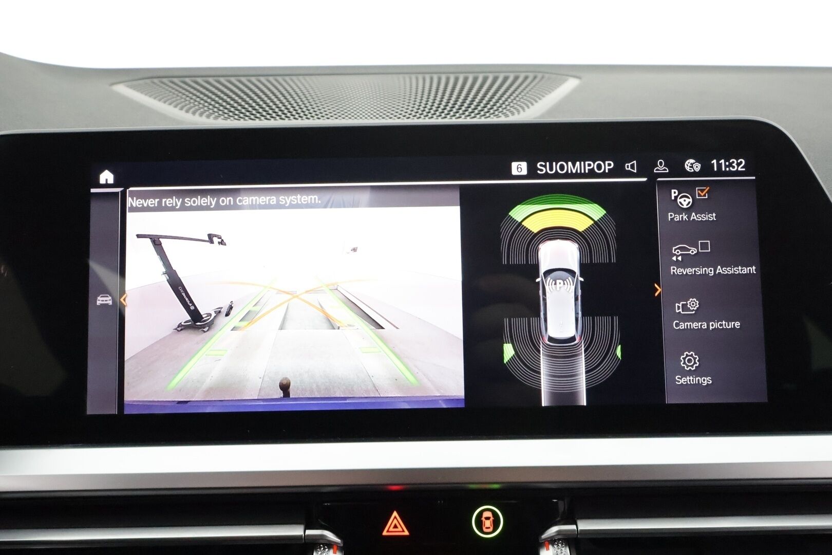 BMW 320 2021 G21 Touring 320d A xDrive Business M Sport MHEV * HiFi / Webasto / Koukku / ACC / LED / P.kamera / Sportpenkit / Navi *