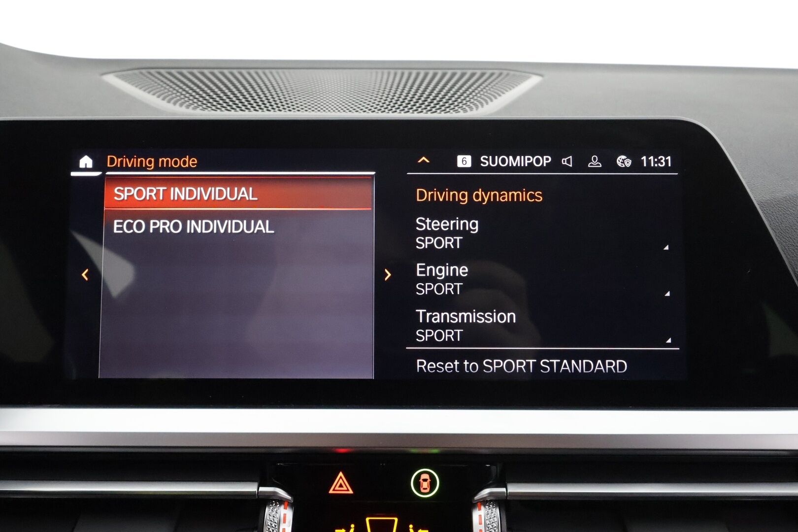 BMW 320 2021 G21 Touring 320d A xDrive Business M Sport MHEV * HiFi / Webasto / Koukku / ACC / LED / P.kamera / Sportpenkit / Navi *