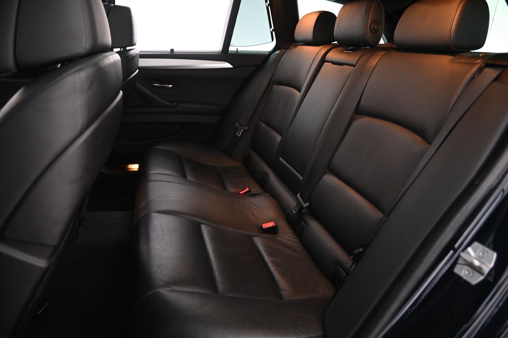 BMW 535 2013 535d xDrive Farmari M-Sport * DSP Hifi / Digimittaristo / ACC / P-Kamera / HUD / Soft-Clouse / Panorama * - Täyssähkö Comfort Muistella / Turbosystems / Hyvin Huollettu 