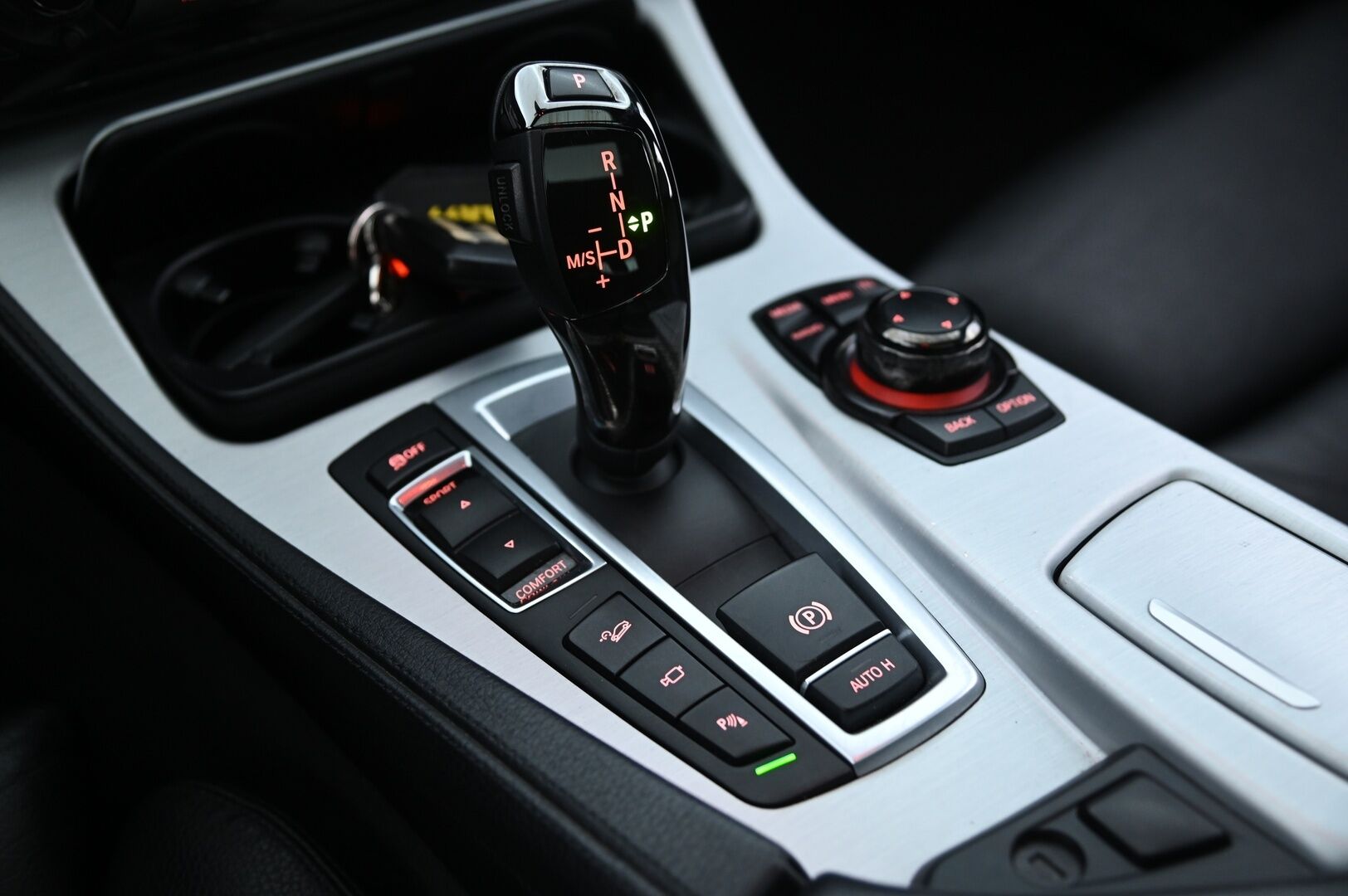 BMW 535 2013 535d xDrive Farmari M-Sport * DSP Hifi / Digimittaristo / ACC / P-Kamera / HUD / Soft-Clouse / Panorama * - Täyssähkö Comfort Muistella / Turbosystems / Hyvin Huollettu 