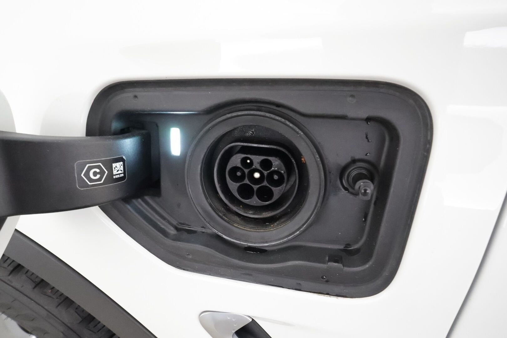 BMW X3 2022 G01 xDrive 30e A Charged Edition * Vakkari / P.kamera / Adap.LED / Koukku / Hifi / Sporttinahat / Sähköluukku * - 1.Om Suomi-auto / Kahdet renkaat aluvanteilla / Merkkihuollettu