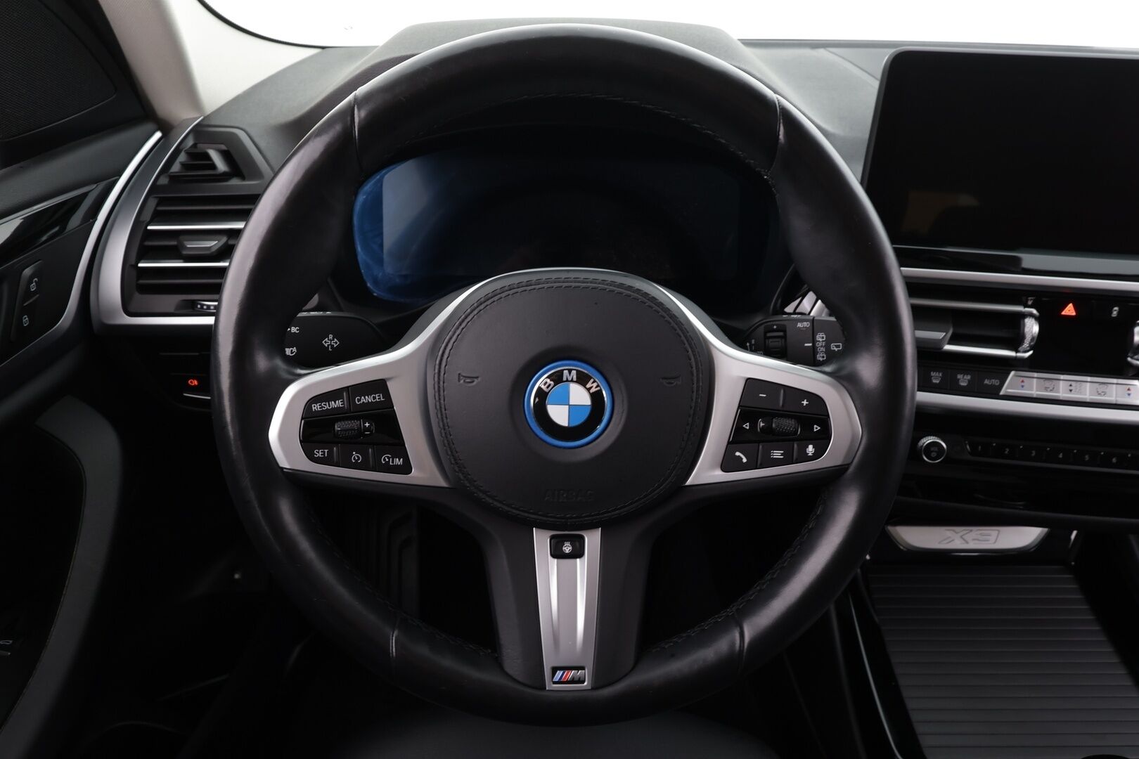 BMW X3 2022 G01 xDrive 30e A Charged Edition * Vakkari / P.kamera / Adap.LED / Koukku / Hifi / Sporttinahat / Sähköluukku * - 1.Om Suomi-auto / Kahdet renkaat aluvanteilla / Merkkihuollettu