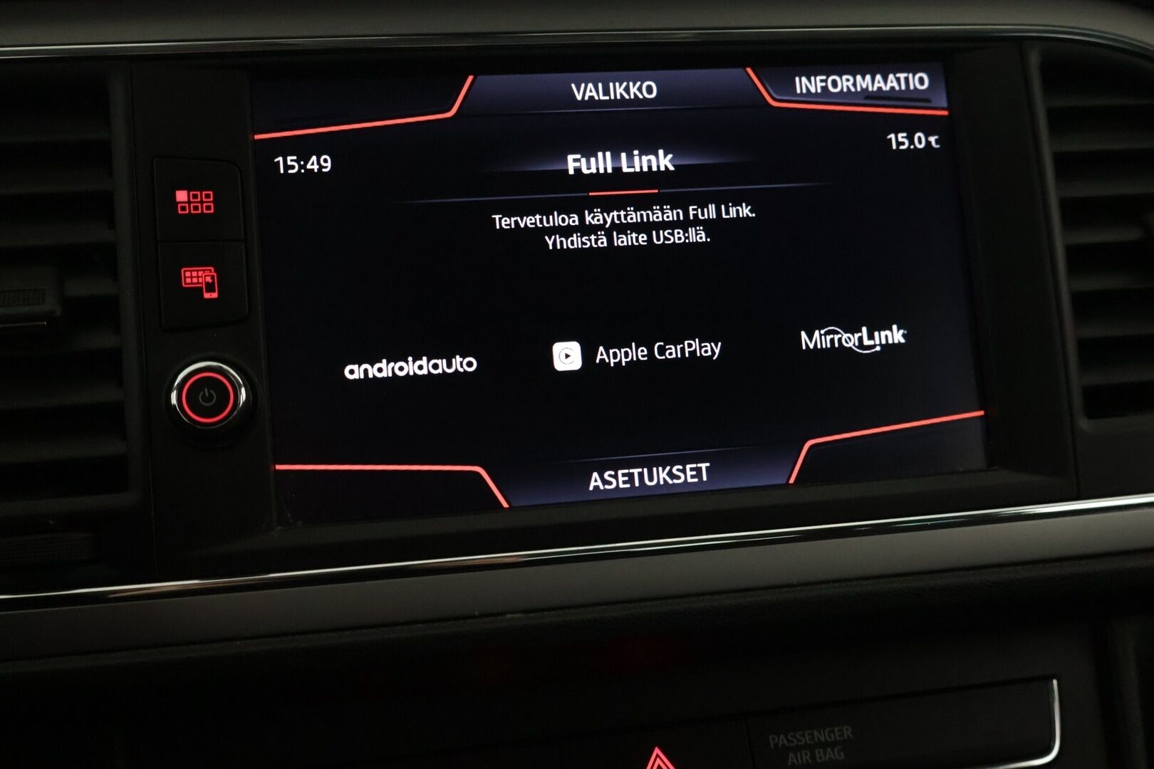 Seat LEON ST 2018 1,4 Business TGI ** Navi / Tutkat / Vakkari / Apple Carplay & Android Auto / Bluetooth** - 2x Renkaat Vanteineen / Juuri huollettu isosti! / Seuraava katsastus 9/2027!