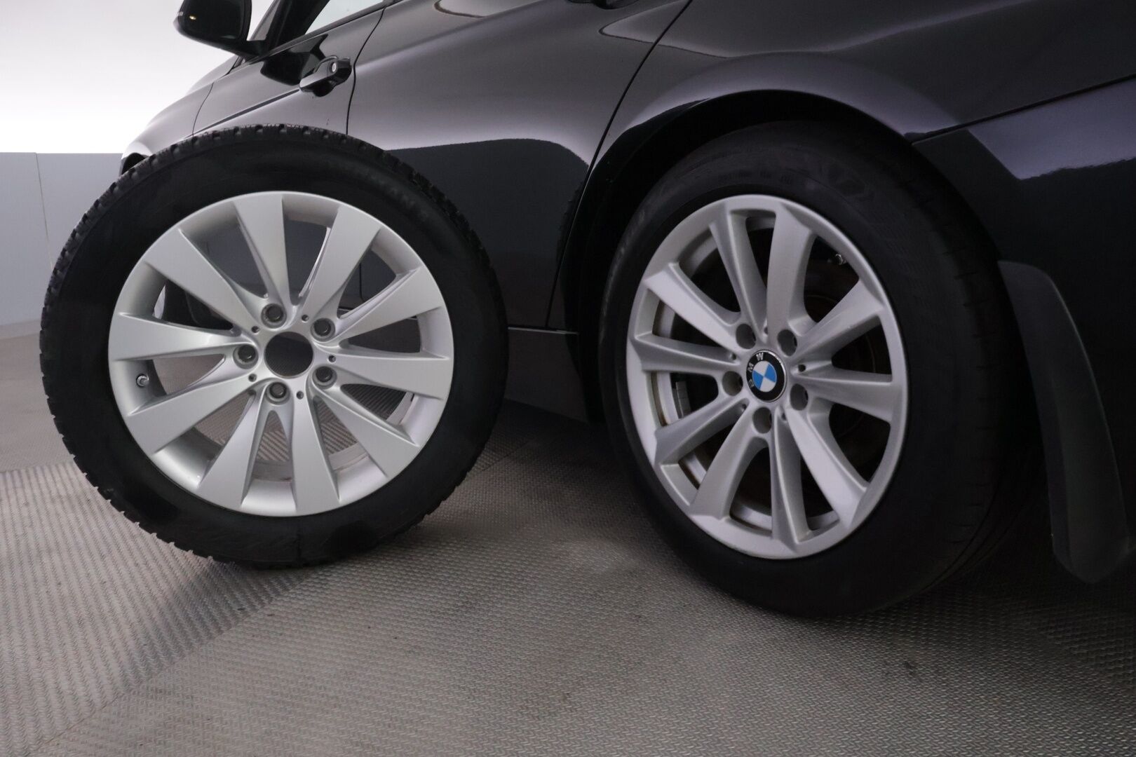 BMW 320 2019 F31 Touring 320d A Business Sport - Digimittaristo | Adapt.vakkari | LED-ajovalot | P.kamera | Carplay | Muistipenkki | HiFi | Prof.navi 