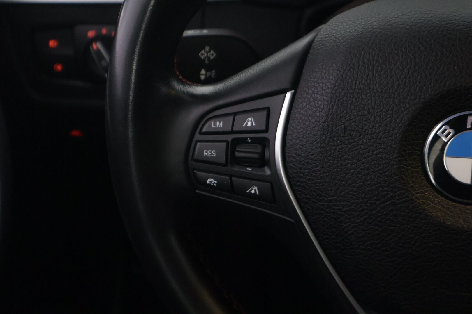 BMW 320 2019 F31 Touring 320d A Business Sport - Digimittaristo | Adapt.vakkari | LED-ajovalot | P.kamera | Carplay | Muistipenkki | HiFi | Prof.navi 