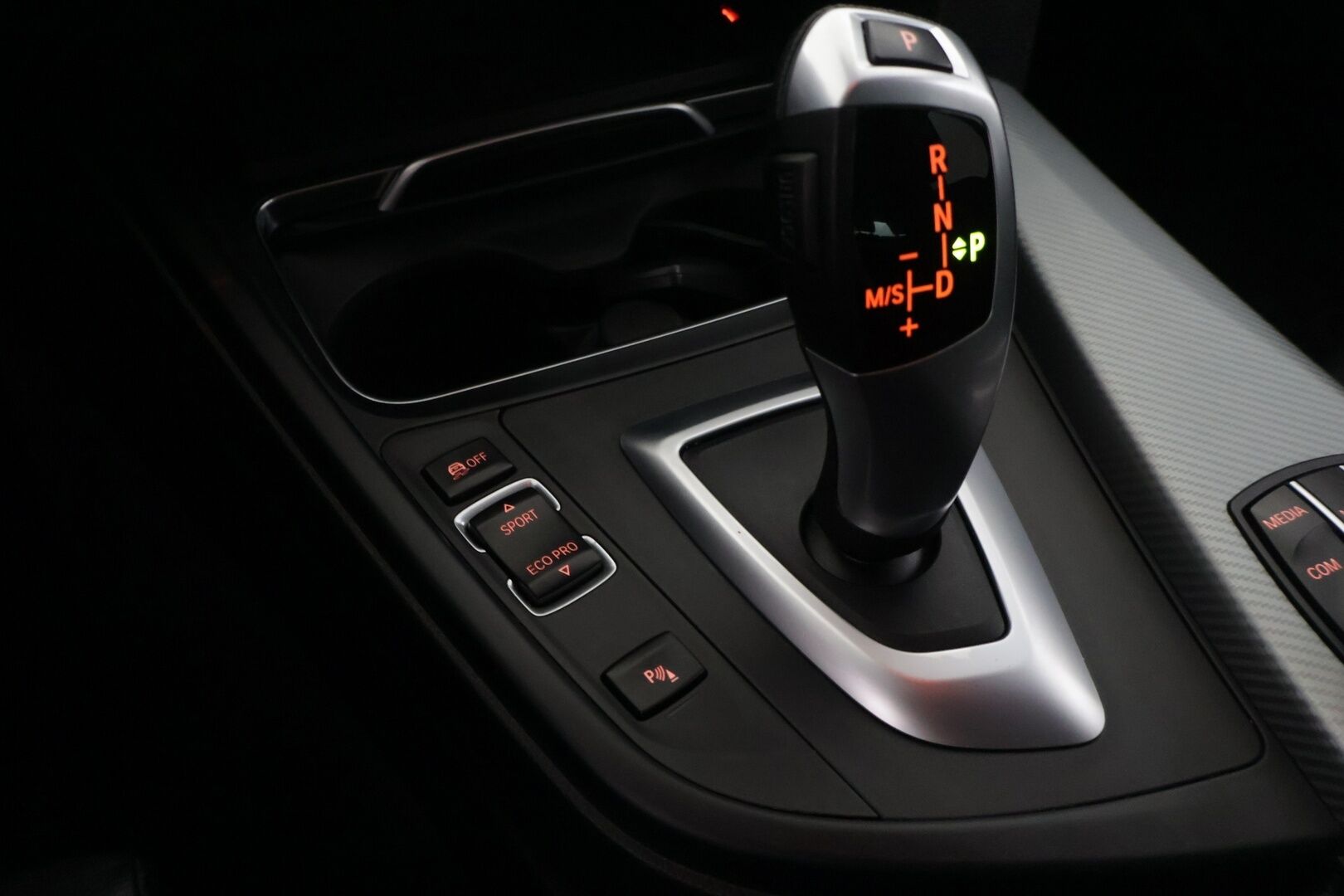 BMW 320 2019 F31 Touring 320d A Business Sport - Digimittaristo | Adapt.vakkari | LED-ajovalot | P.kamera | Carplay | Muistipenkki | HiFi | Prof.navi 