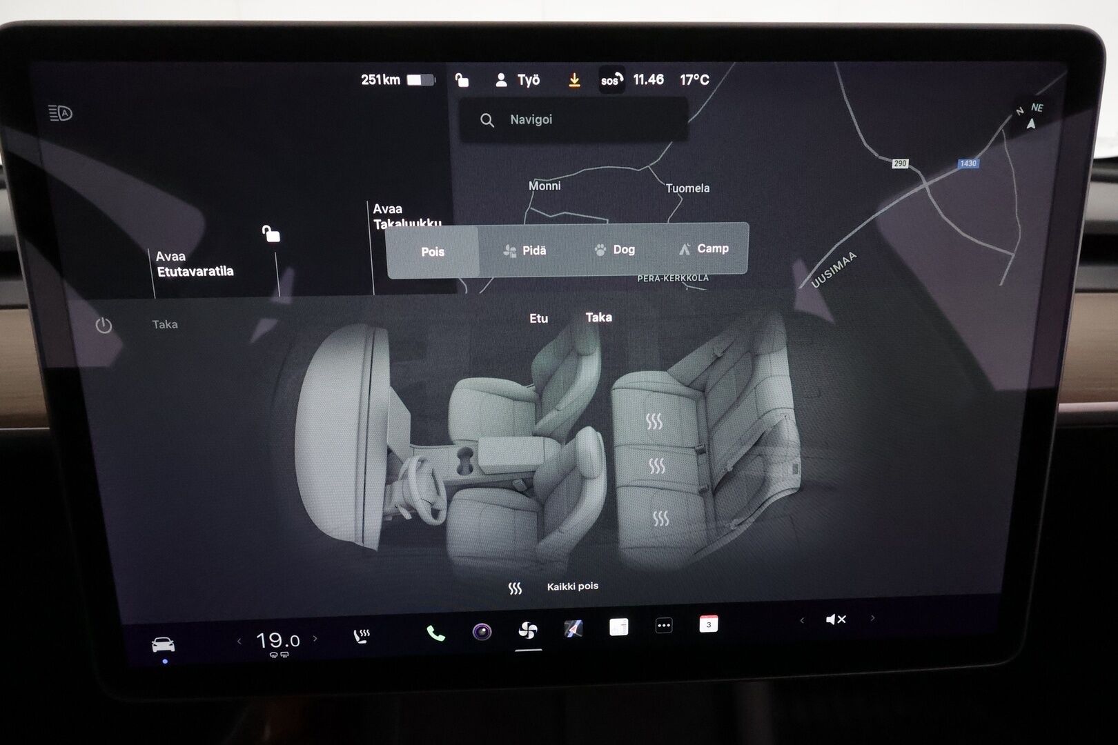 Tesla Model Y 2021 Long Range **Lämpöpumppu / Lasikatto / Matrix-LED / Adapt.Vakkari / P.Kamera / Muistipenkki / Koukku / Navi / Keyless** - 3,99 % KORKOTARJOUS TÄHÄN AUTOON 7.9. ASTI! - 1-om Suomi-auto / 2x Latauskaapelit / Kahdet Renkaat