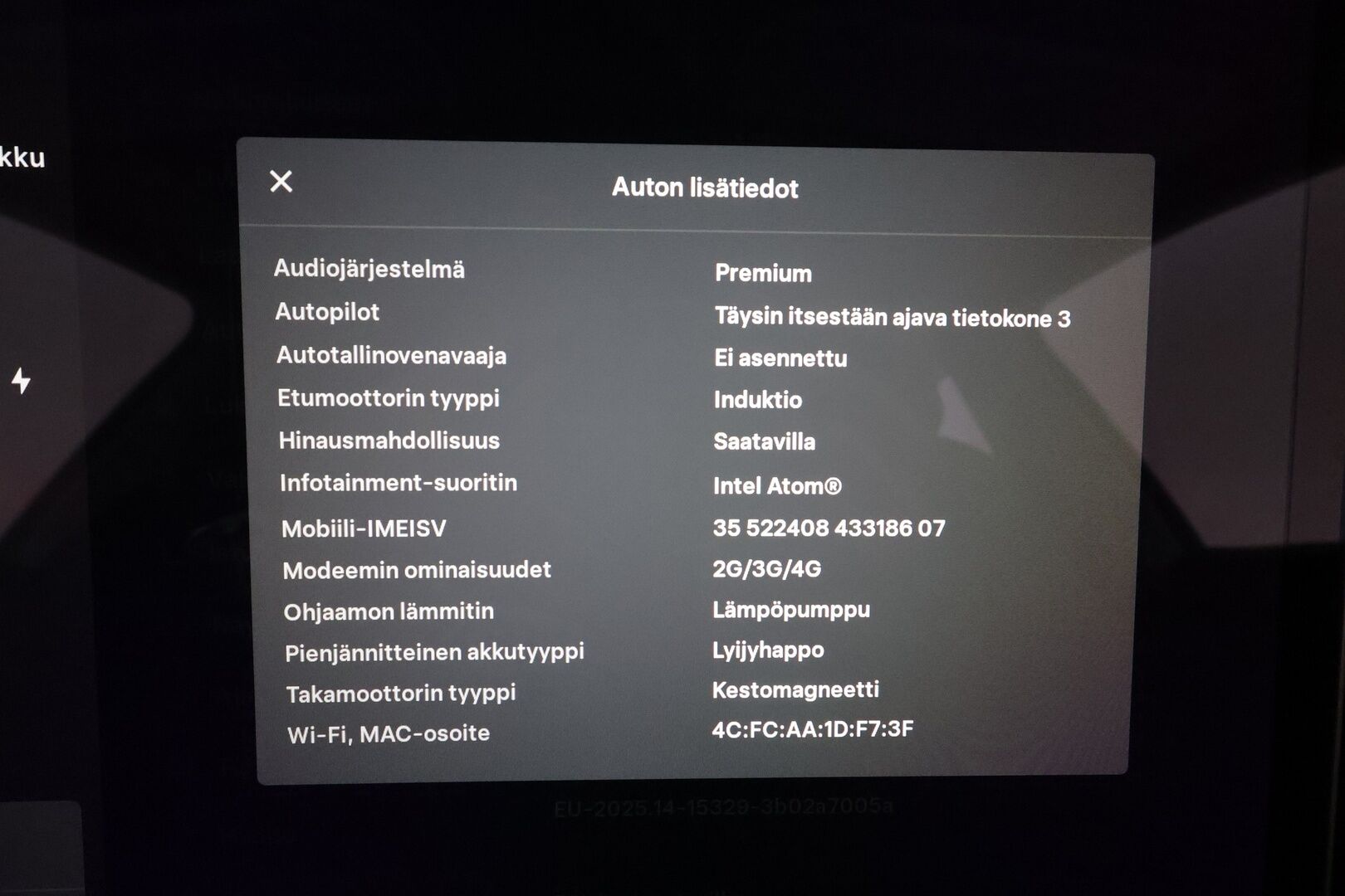 Tesla Model Y 2021 Long Range **Lämpöpumppu / Lasikatto / Matrix-LED / Adapt.Vakkari / P.Kamera / Muistipenkki / Koukku / Navi / Keyless** - 3,99 % KORKOTARJOUS TÄHÄN AUTOON 7.9. ASTI! - 1-om Suomi-auto / 2x Latauskaapelit / Kahdet Renkaat