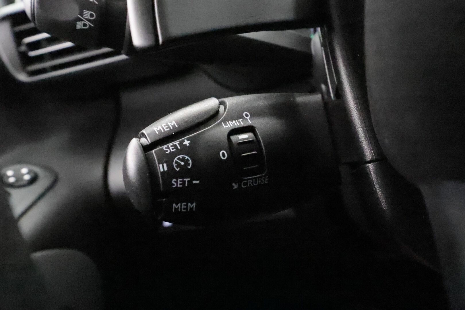 Toyota Proace CITY Verso 2022 Active L2 1,2 130 Automaatti 5ov 7-P * Suomi-auto / Vakkari / P.tutka / Kaistavahti / 2xRenkaat * - HULLUT BLACKWEEK JATKOT - KORKOTARJOUS 2,49%