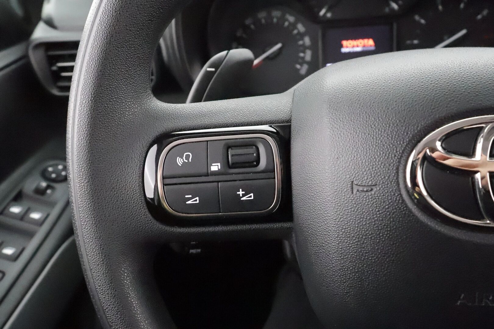 Toyota Proace CITY Verso 2022 Active L2 1,2 130 Automaatti 5ov 7-P * Suomi-auto / Vakkari / P.tutka / Kaistavahti / 2xRenkaat * - HULLUT BLACKWEEK JATKOT - KORKOTARJOUS 2,49%