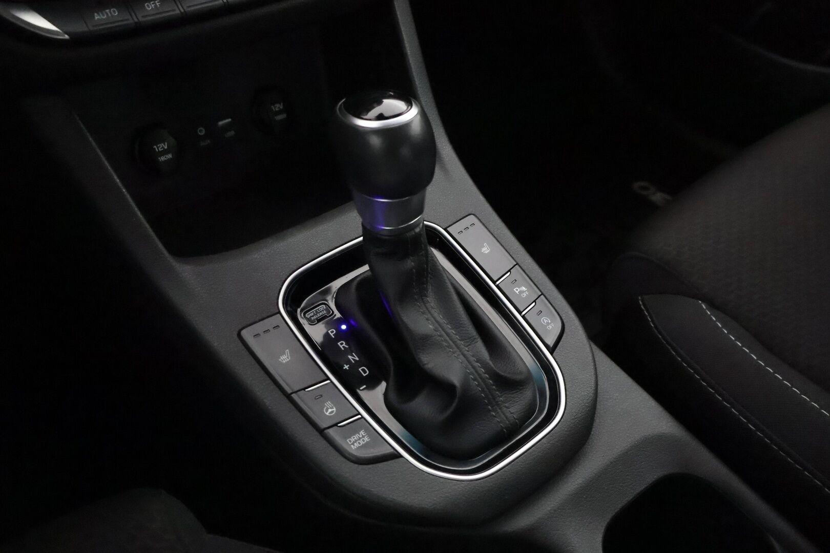 Hyundai i30 Fastback 2021 1,4 T-GDI 140 hv 7DCT-aut Comfort - 1Om Suomiauto / Merkkihuollot / Peruutuskamera / LED / Ratinlämmitys / Apple&Android / KeylessGo / Huippusiisti!