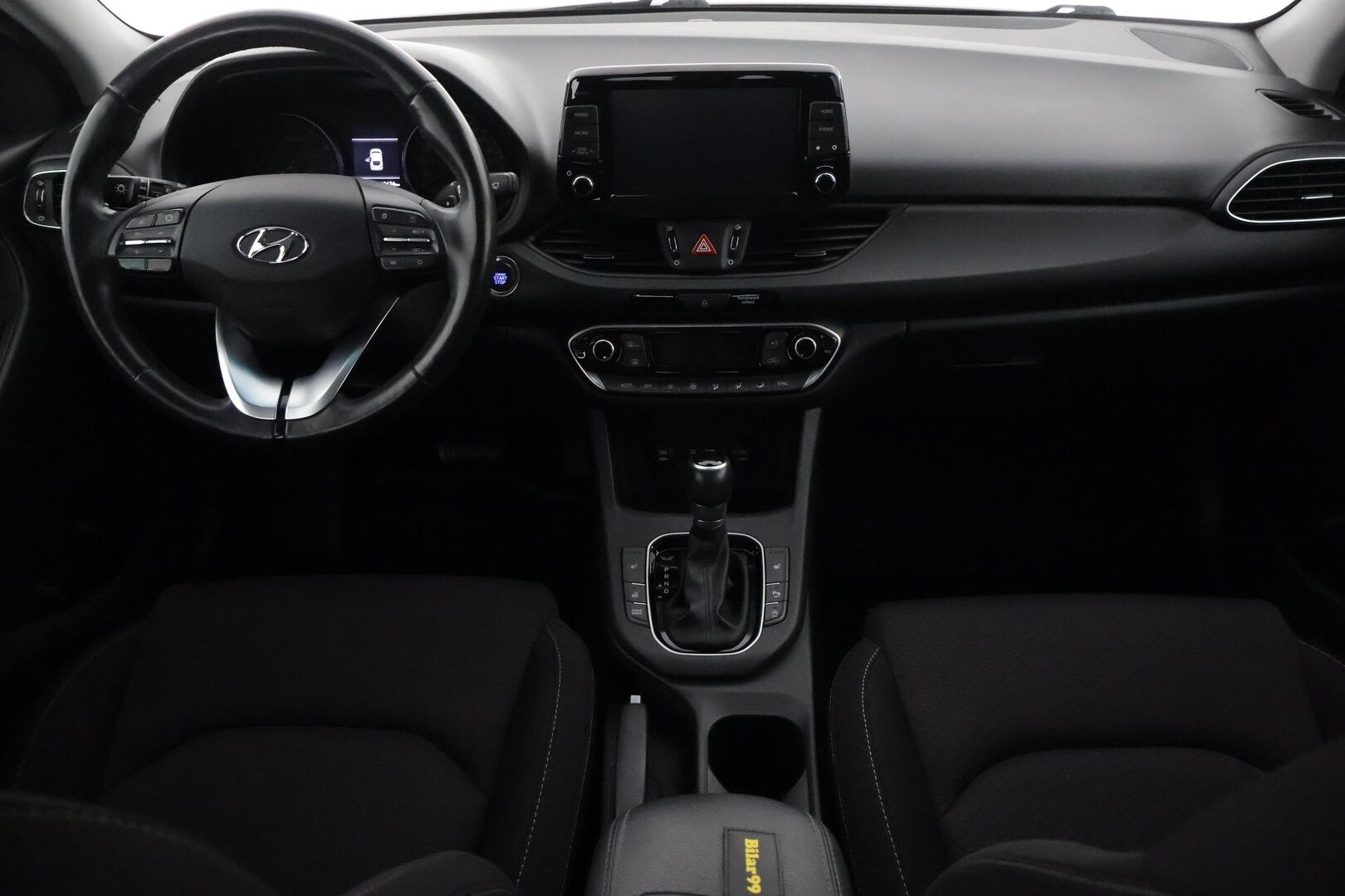 Hyundai i30 Fastback 2021 1,4 T-GDI 140 hv 7DCT-aut Comfort - 1Om Suomiauto / Merkkihuollot / Peruutuskamera / LED / Ratinlämmitys / Apple&Android / KeylessGo / Huippusiisti!