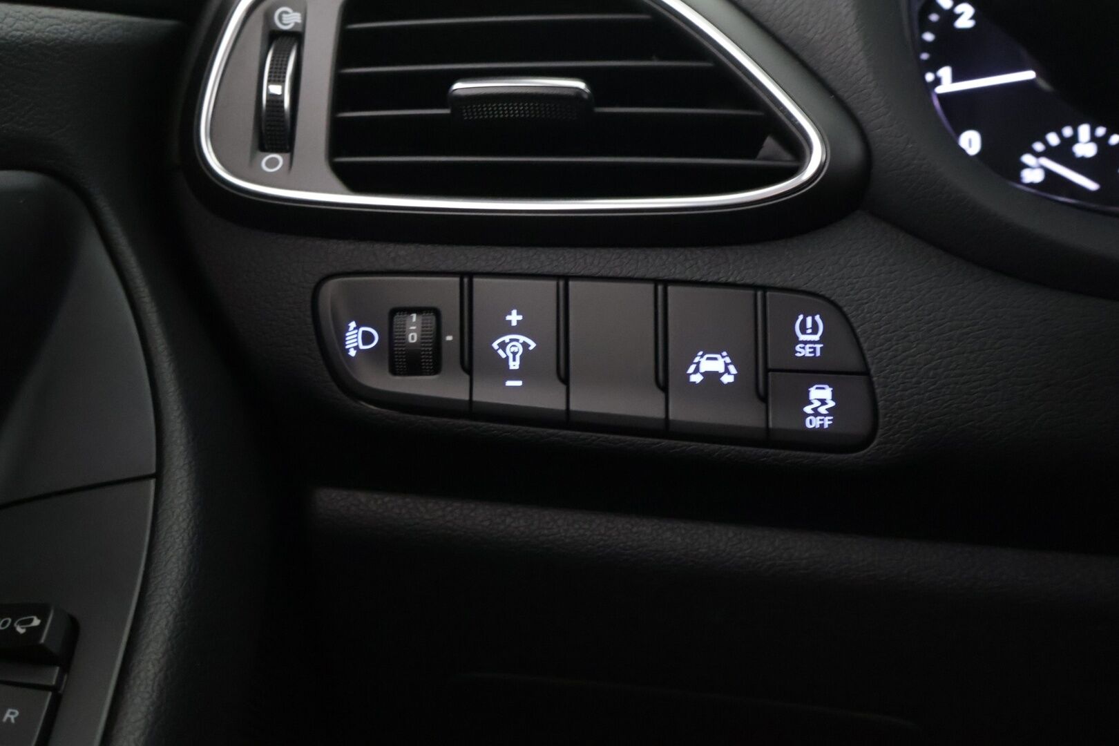 Hyundai i30 Wagon 2020 1,4 T-GDI 140 hv 7-DCT-aut. Comfort *Vakkari / Peruutuskamera / Ratin lämmitin / Apple carplay* - Edullinen farmari / Hyvät varusteet / Siisti / Tehokas ja taloudellinen