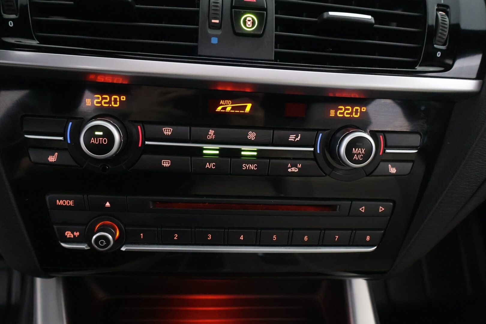 BMW X4 2017 F26 xDrive20d A Business M Sport - Webasto | Adapt.Vakkari | Vetokoukku | 360 Kamera | Harman/Kardon | Muistipenkki | Kattoluukku | Runsaasti huollettu | Juuri katsastettu!