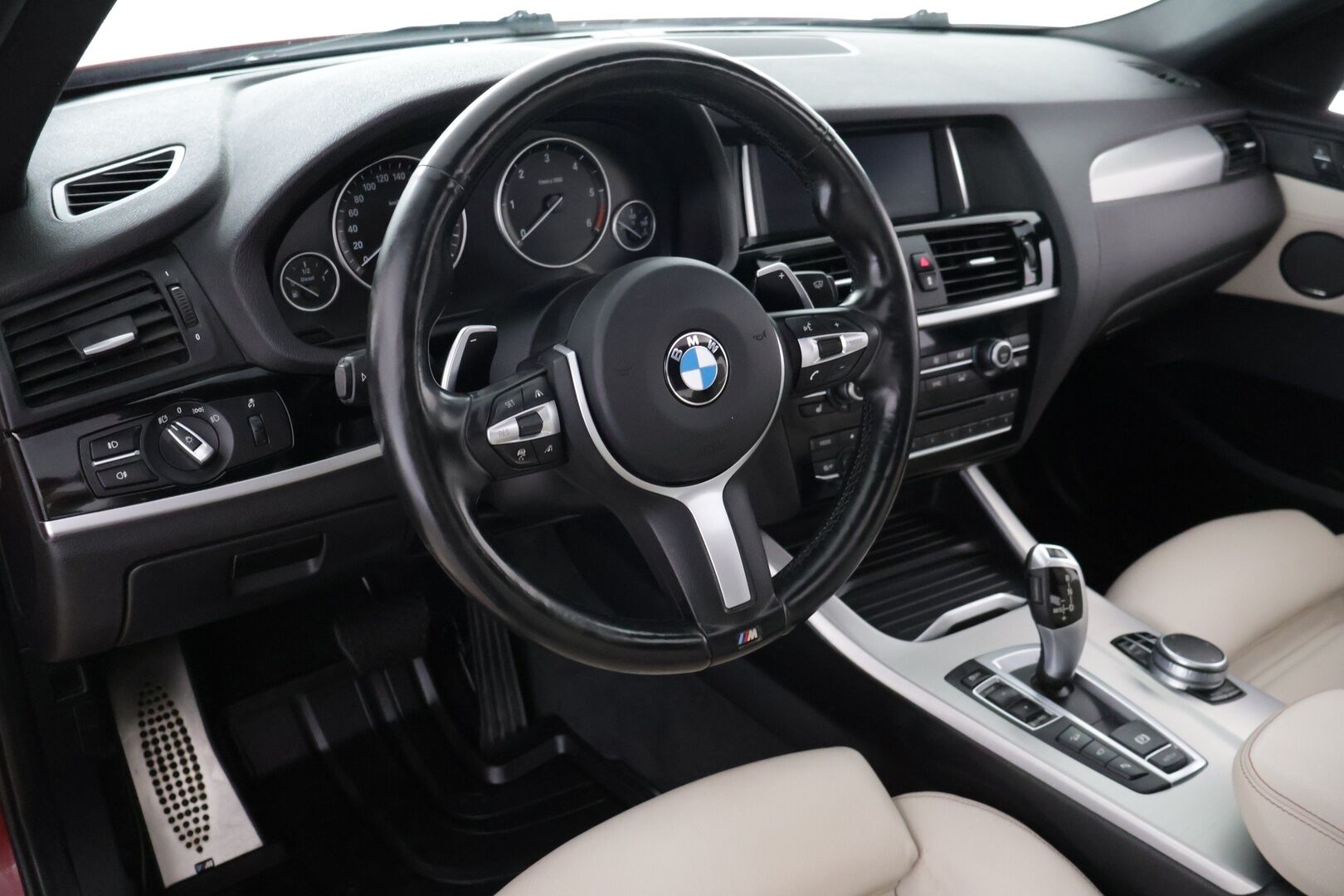 BMW X4 2017 F26 xDrive20d A Business M Sport - Webasto | Adapt.Vakkari | Vetokoukku | 360 Kamera | Harman/Kardon | Muistipenkki | Kattoluukku | Runsaasti huollettu | Juuri katsastettu!
