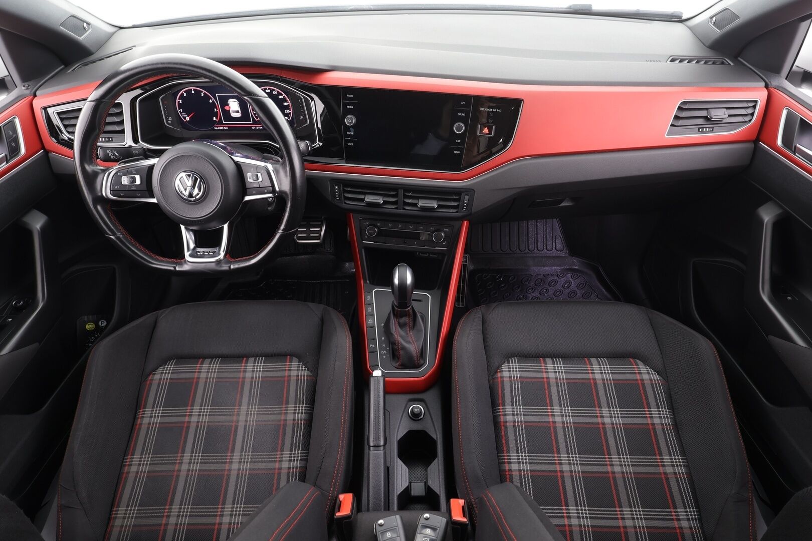 Volkswagen Polo 2020 GTI 2,0 TSI 147 kW DSG * ACC / P.tutkat / Beats / Digimittaristo / LED / Sporttipenkit / Lohkolämmitin * - 1.Om Suomi-auto / Kahdet renkaat aluvanteilla - Osta nyt, maksa vasta ensi vuonna