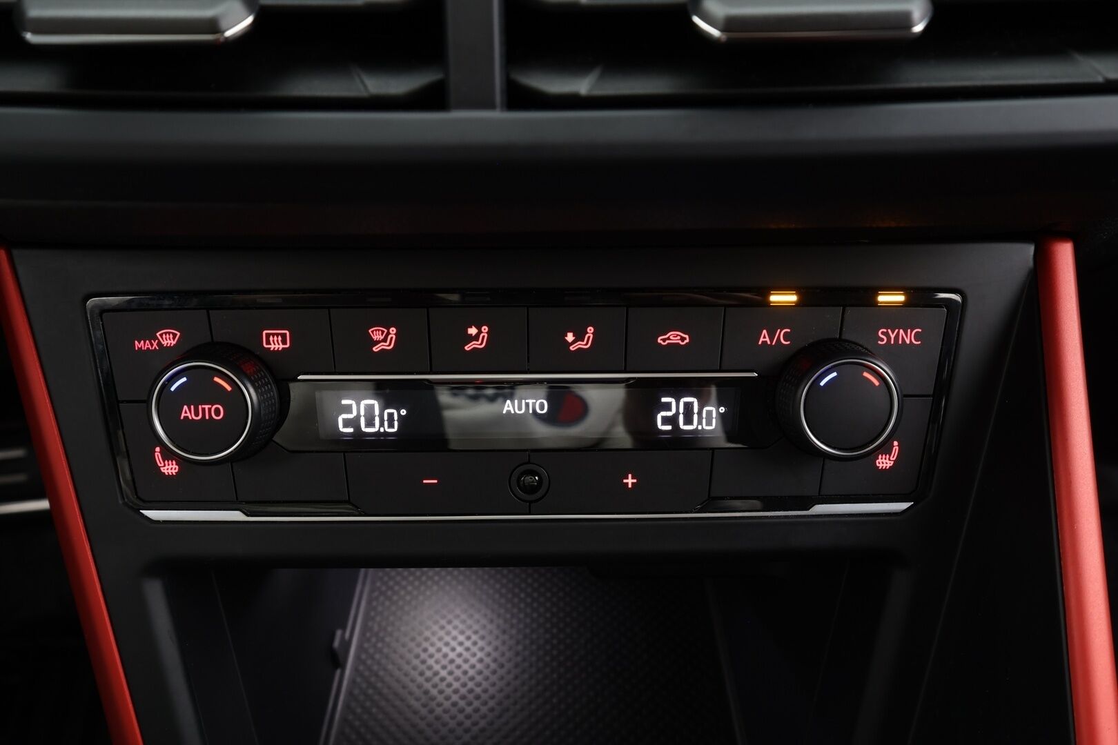 Volkswagen Polo 2020 GTI 2,0 TSI 147 kW DSG * ACC / P.tutkat / Beats / Digimittaristo / LED / Sporttipenkit / Lohkolämmitin * - 1.Om Suomi-auto / Kahdet renkaat aluvanteilla - Osta nyt, maksa vasta ensi vuonna