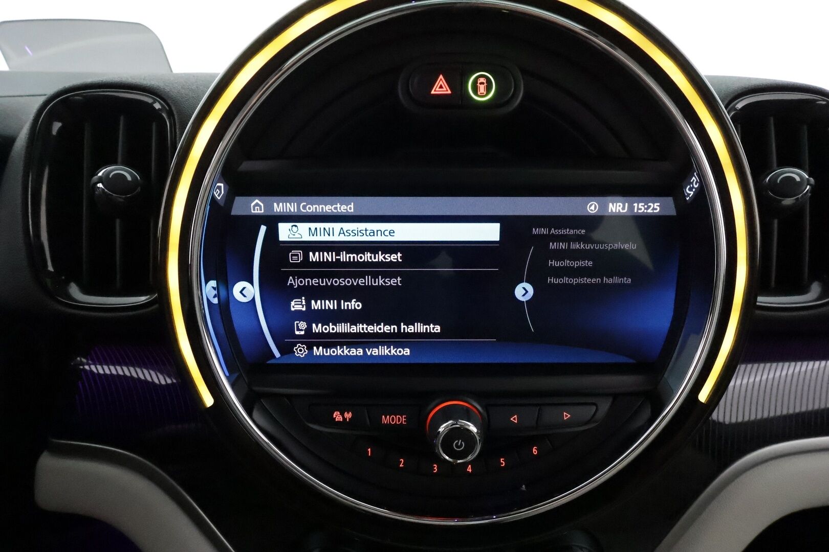 MINI Countryman 2020 Cooper SE ALL4 Maximise - Harman&Kardon / Panorama / HUD / Adapt.Vakkari / Peruutuskamera / Adapt.LED / Vaalea Nahkasisusta / Supervarusteet!