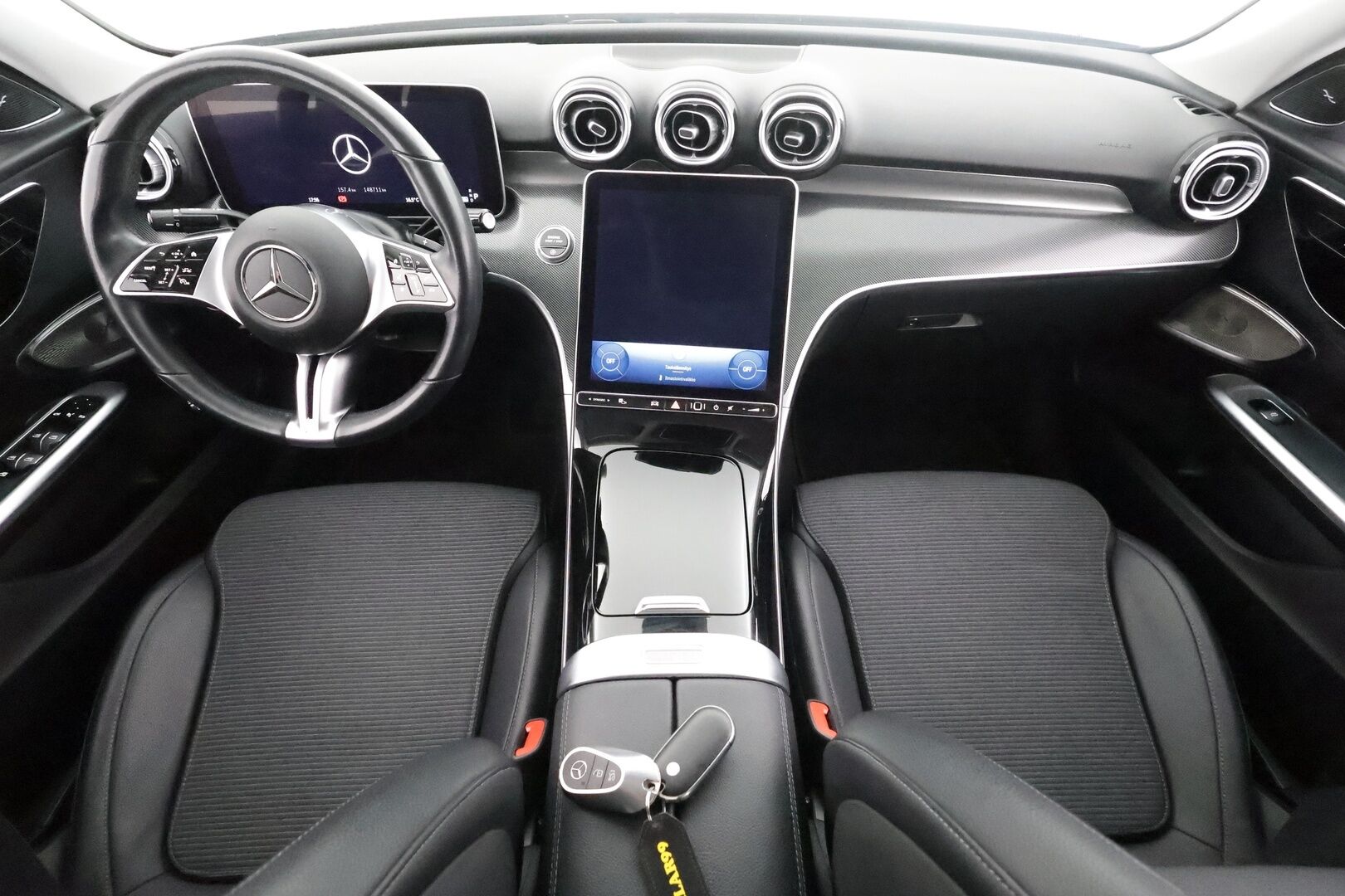 Mercedes-Benz C 2022 300 4MATIC A Business - | Burmester | Distronic | P.Kamera | Kaistavahti | Navi | LED-HP | Digimittaristo | Sisätilanlämmitin | Suomi-auto | Kahdet renkaat |