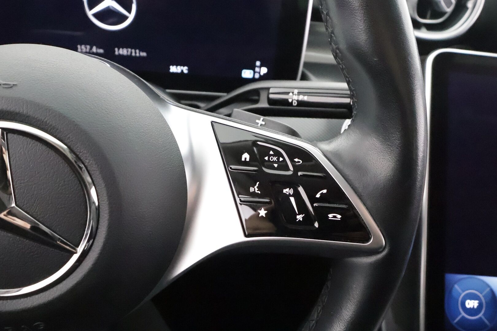 Mercedes-Benz C 2022 300 4MATIC A Business - | Burmester | Distronic | P.Kamera | Kaistavahti | Navi | LED-HP | Digimittaristo | Sisätilanlämmitin | Suomi-auto | Kahdet renkaat |