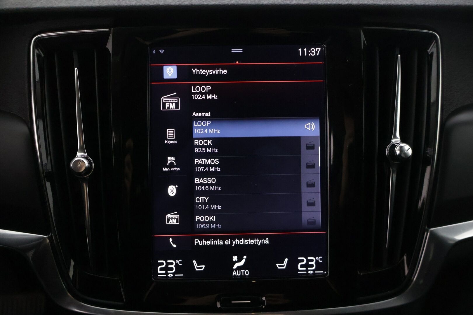 Volvo V90 2017 D3 Momentum aut * Adapt. Cruise / LED / S.Koukku / Webasto / Tutkat * - *Jakohinha vaihdettu 12/25 / 2x Uudet renkaat Volvon alu vanteilla / Juuri katsastettu / Uusi Tuulilasi / Ei ole AdBlue järjestelmää * - HULLUT JOULUT KORKOTARJOUS 2,49% 