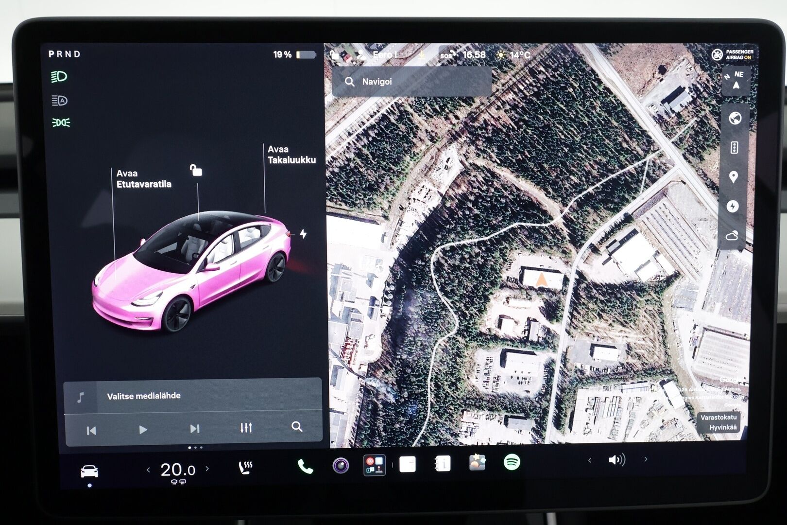 Tesla Model 3 2020 Standard Range Plus - | Lasikatto | ACC | LED | P.Kamera | Premium Speakers | Muistipenkki | Kaistavahti | Navi | Keyless | 2x Latauskaapelit |
