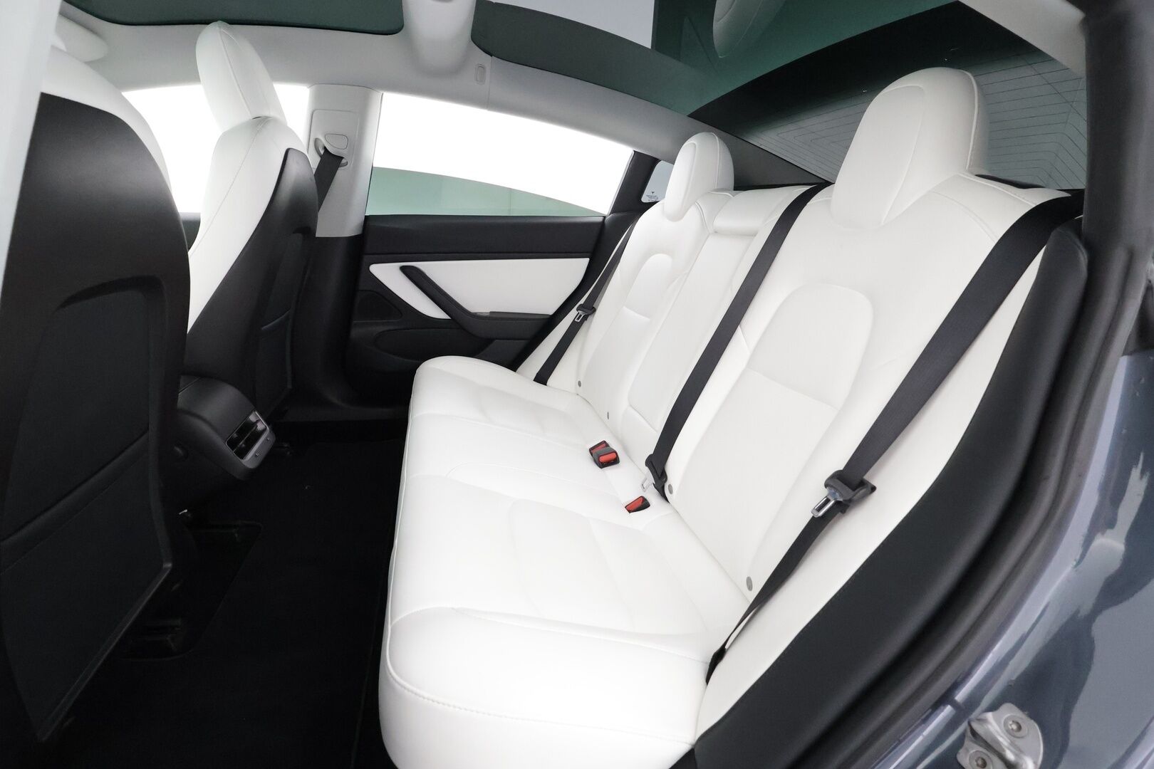 Tesla Model 3 2020 Standard Range Plus - | Lasikatto | ACC | LED | P.Kamera | Premium Speakers | Muistipenkki | Kaistavahti | Navi | Keyless | 2x Latauskaapelit |