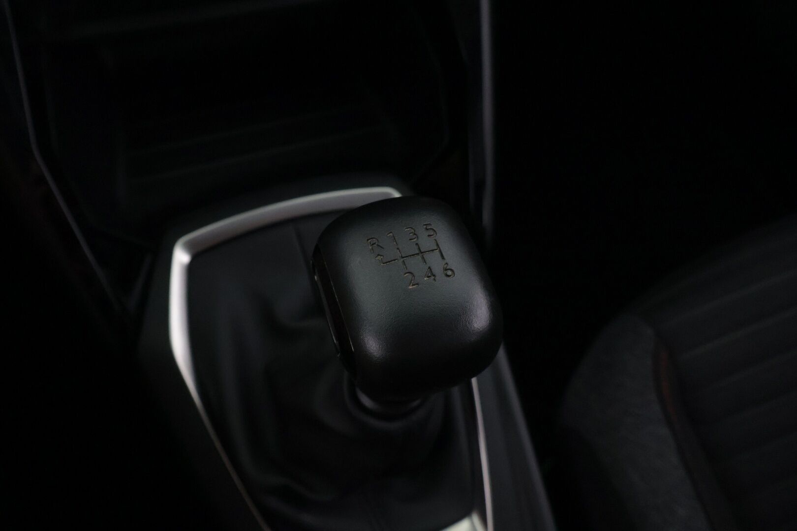 Peugeot 2008 2022 Active Pack PureTech 100 - | 1-Om Suomi-auto | P-Kamera | Apple&Android | Vakionopeudensäädin | Jakohihna juuri vaihdettu |
