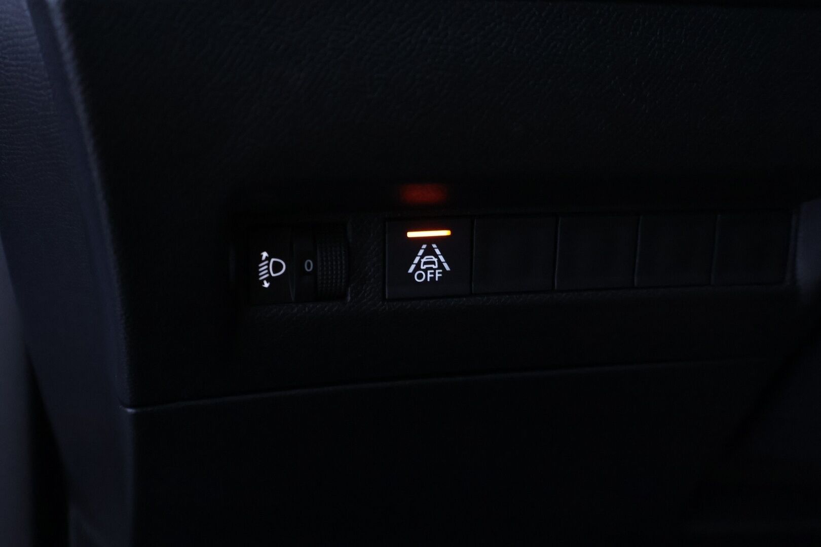 Peugeot 2008 2022 Active Pack PureTech 100 - | 1-Om Suomi-auto | P-Kamera | Apple&Android | Vakionopeudensäädin | Jakohihna juuri vaihdettu |