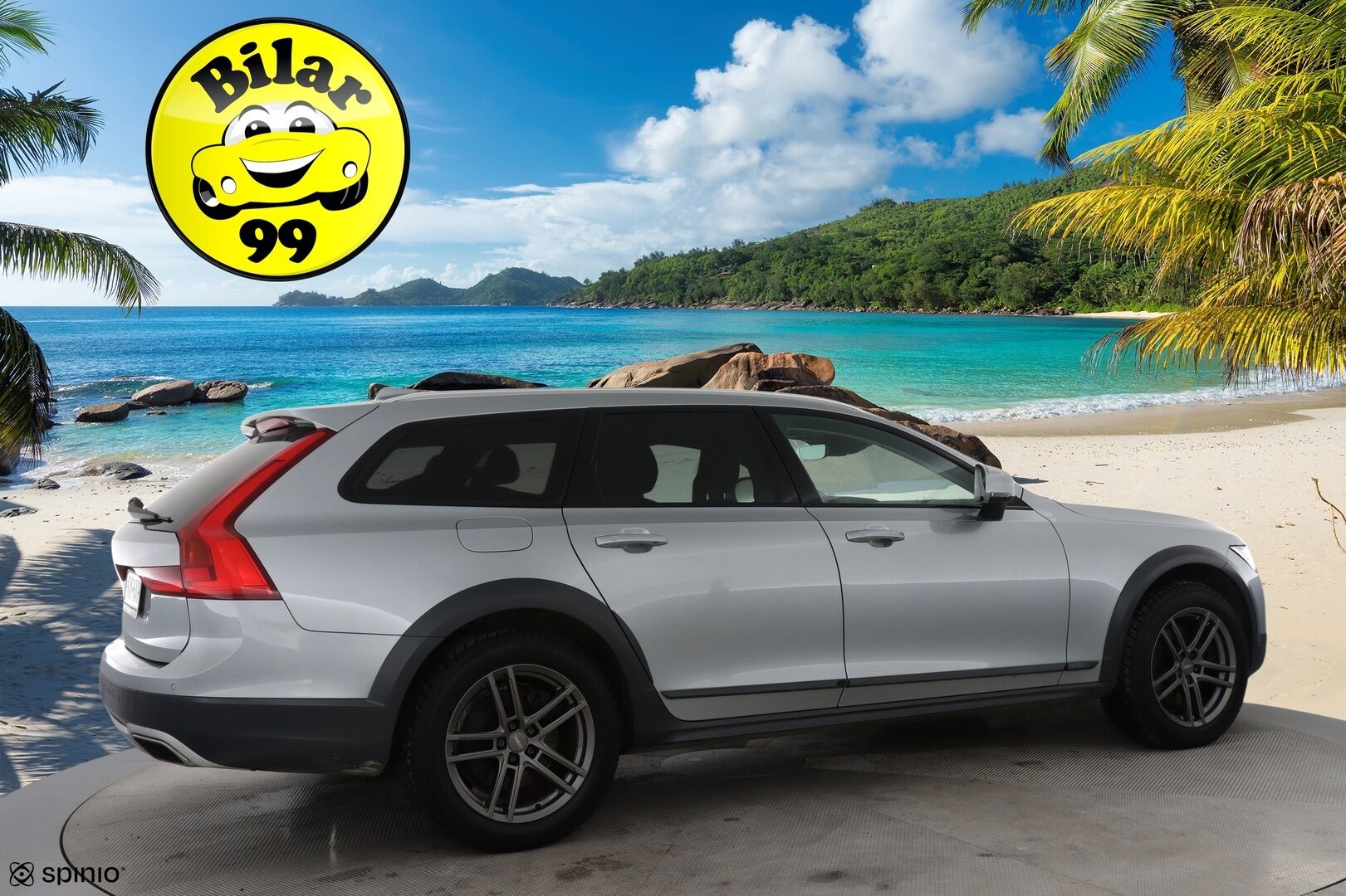 Volvo V90 CROSS COUNTRY 2017 D4 AWD aut Inscription Pro * Webasto / Adapt. Vakkari / Sporttinahat / P-kamera / Muistipenkki / Koukku / BLIS * - 2x renkaat alumiinivanteilla / Ei AdBlue -järjestelmää!