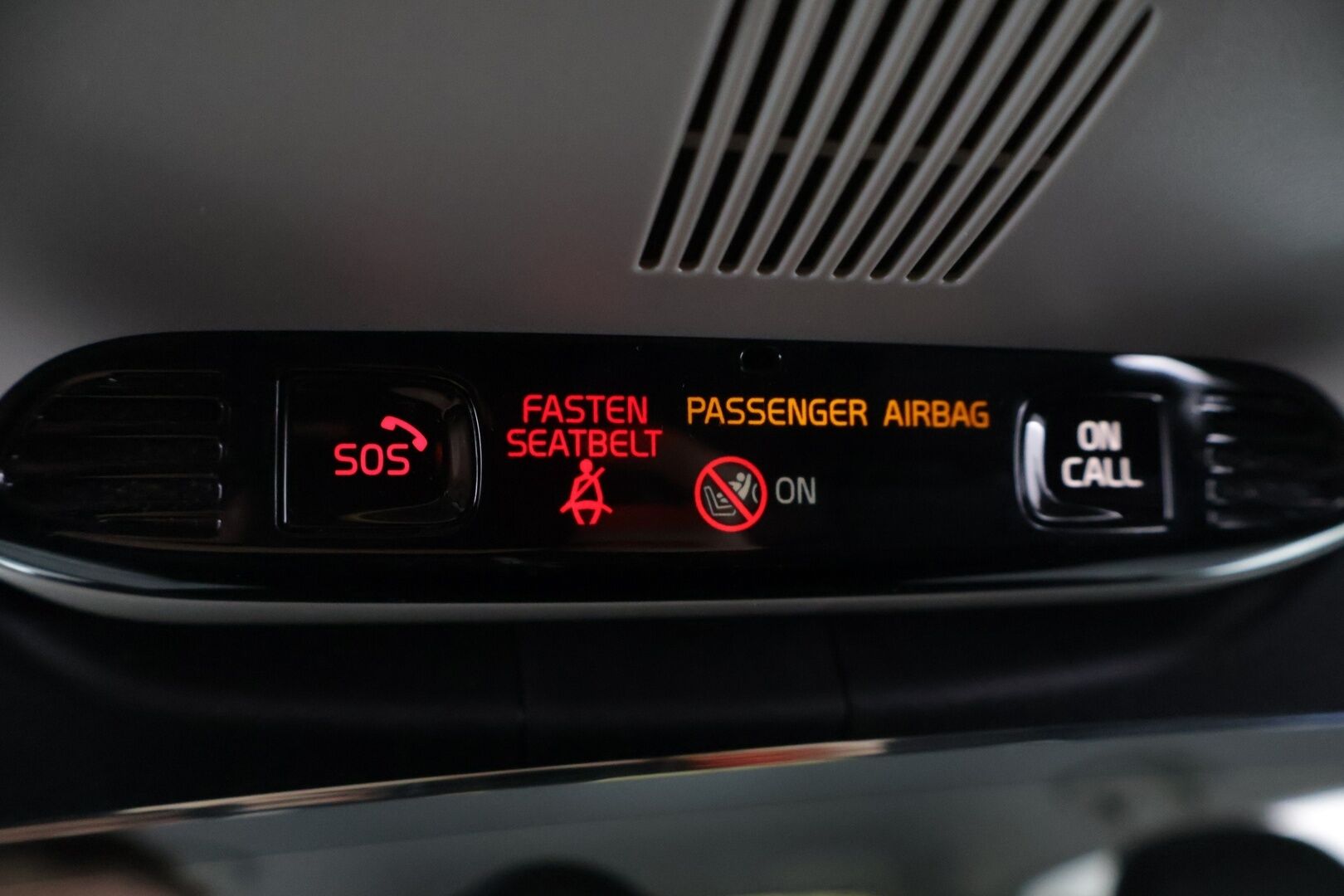 Volvo V90 CROSS COUNTRY 2017 D4 AWD aut Inscription Pro * Webasto / Adapt. Vakkari / Sporttinahat / P-kamera / Muistipenkki / Koukku / BLIS * - 2x renkaat alumiinivanteilla / Ei AdBlue -järjestelmää!