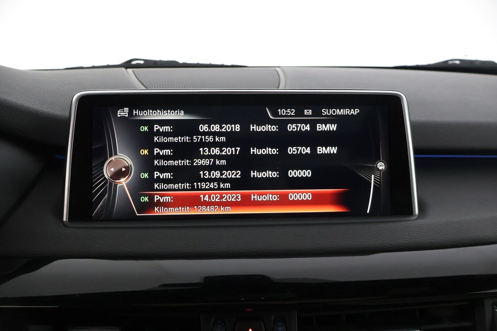 BMW X5 2016 40e M-Sport * Tämä auto myydään YritysOutlet -valikoimasta vain yritykselle * Adapt.vak / Hud / Panorama * - * Tämä auto myydään YritysOutlet -valikoimasta vain yritykselle * Ökyvarusteet / Siistikuntoinen / Katsastettu / 2x hyväkuntoiset renkaat ja vanteet *