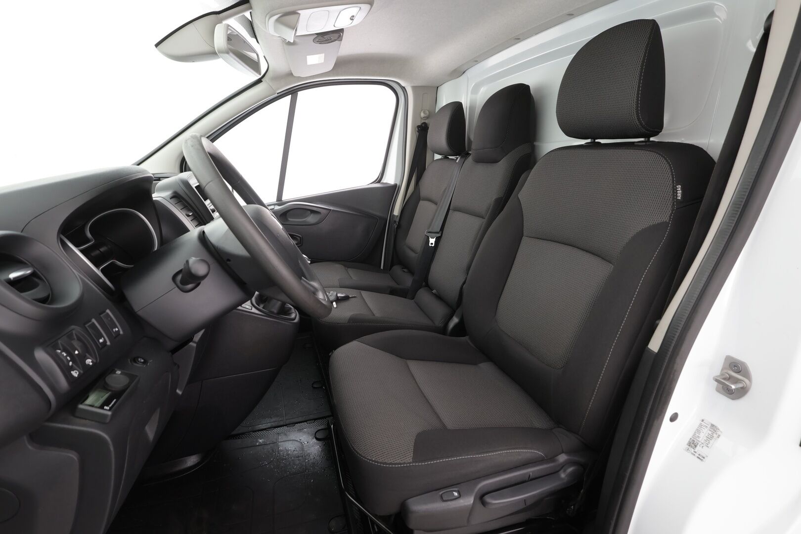 Renault Trafic 2021 dCi 120 L2H1 6,0m3 * Vakkari / Webasto / Koukku / LED / P.Kamera / Bluetooth * - Suomi-auto / Kahdet Renkaat