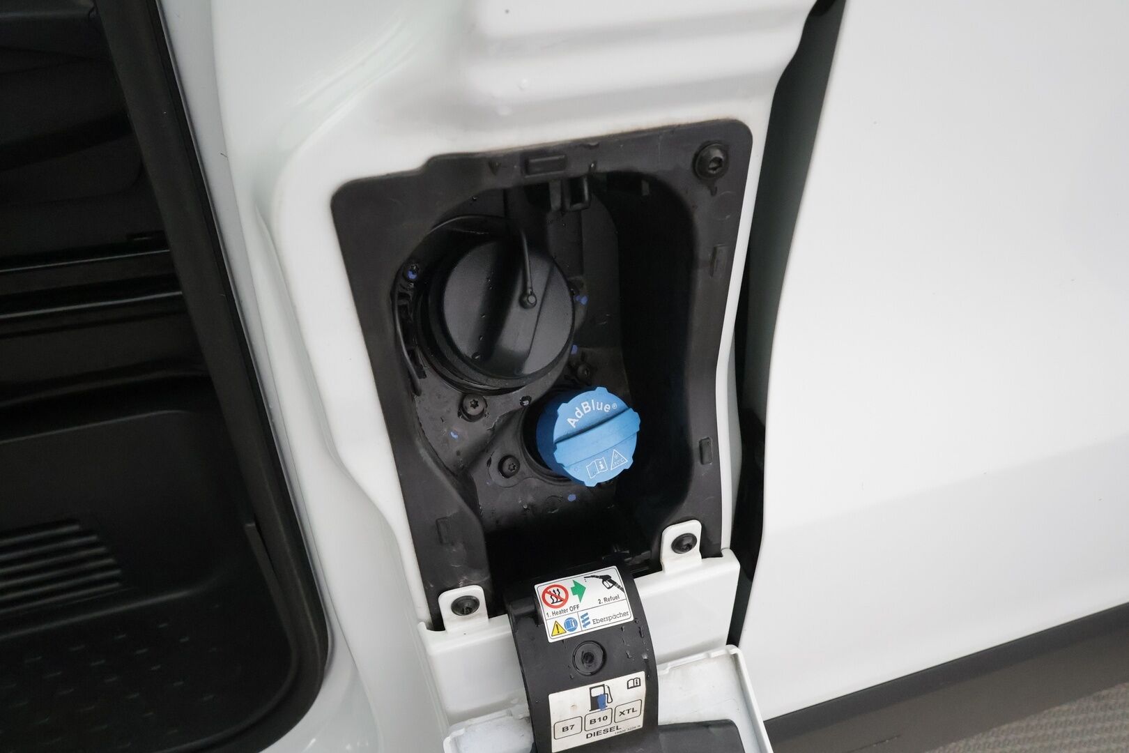 Renault Trafic 2021 dCi 120 L2H1 6,0m3 * Vakkari / Webasto / Koukku / LED / P.Kamera / Bluetooth * - Suomi-auto / Kahdet Renkaat