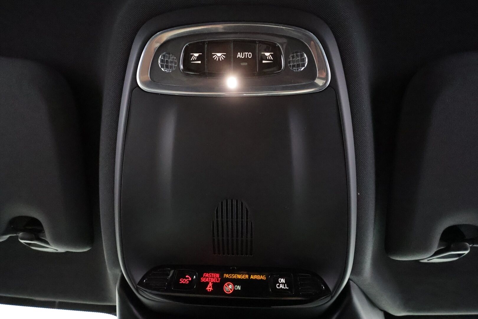 Volvo V60 2022 B4 MHEV Business R-Design Edition * Webasto / Koukku / ACC / Full-LED / P.kamera / Sportpenkki Muistipenkki / Navi / Kaistavahti * - 1-om Suomi-auto / Kahdet renkaat / Merkkihuollot