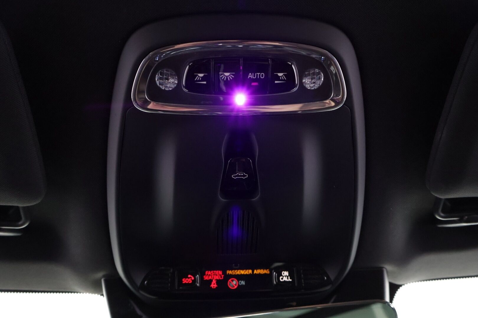 Volvo XC90 2018 D5 AWD Inscription aut - 3,99 % KORKOTARJOUS TÄHÄN AUTOON - Pilot Assist / Ilma-alusta / Panorama / HUD / P-kamera / Ilmastoidut Sporttinahat Muistilla / Koukku / Sähköluukku