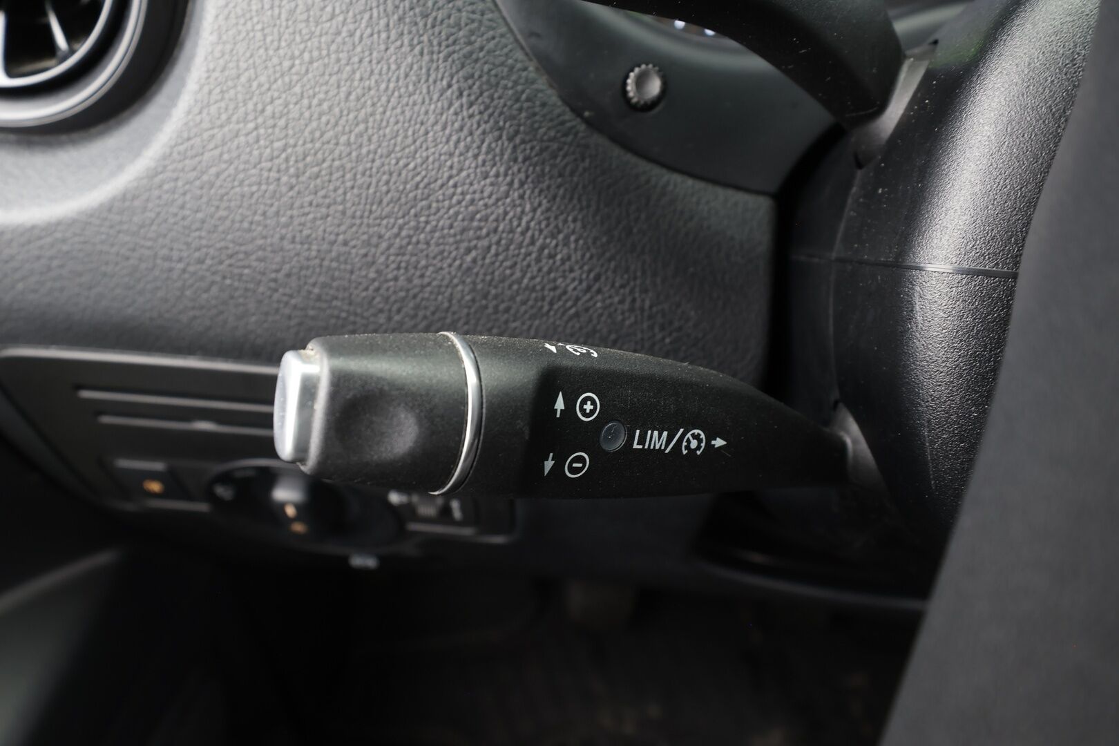 Mercedes-Benz Vito 2022 110CDI FWD-3,05/32K keskipitkä A2 Worker - Vakkari | Webasto | P.Kamera | Merkkihuollettu