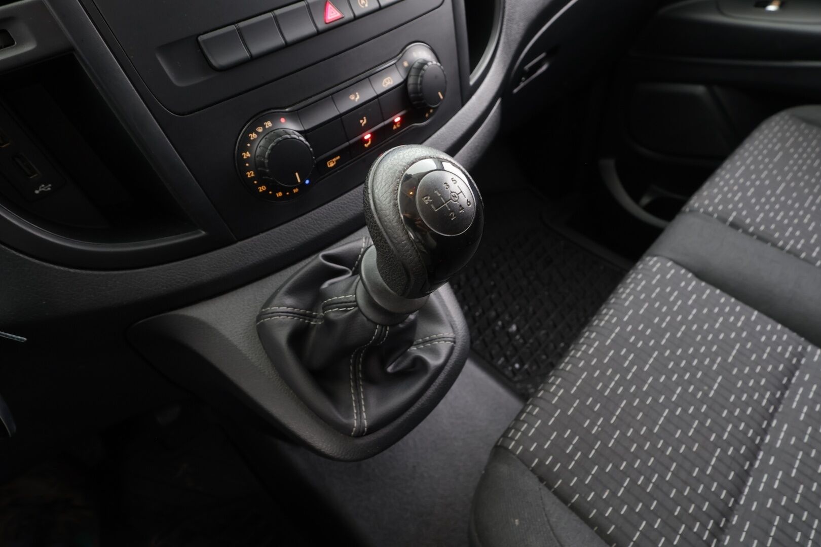 Mercedes-Benz Vito 2022 110CDI FWD-3,05/32K keskipitkä A2 Worker - Vakkari | Webasto | P.Kamera | Merkkihuollettu