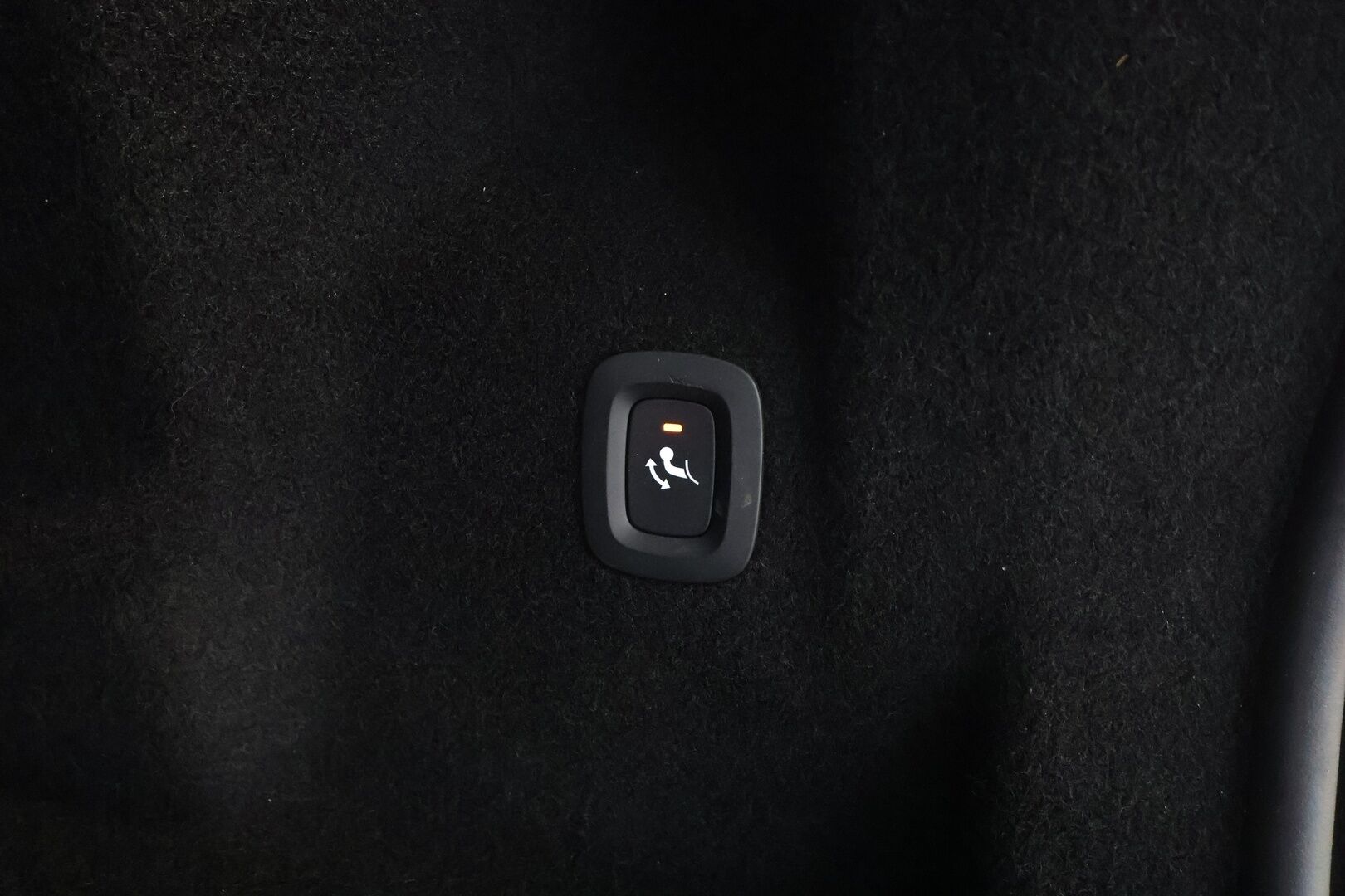 Volvo XC60 2022 T6 TwE AWD Business Inscription Edition aut * ACC / P.kamera / Full LED / Panorama / Muistipenkki / Webasto / Koukku * - Facelift / Suomi-auto / Kahdet renkaat aluvanteilla / Merkkihuollettu