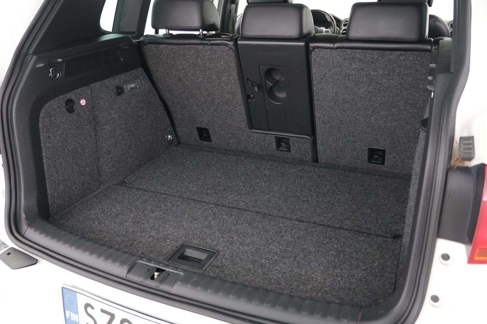 Volkswagen Tiguan 2012 Sport & Style R-Line 1,4 TSI 118 kW (160 hv) 4MOTION / Panorama / Nahkasisusta / P-kamera / Vakkari / Bluetooth - Jakoketju vaihdettu / 2x aluvanteet / Hyvä huoltohistoria