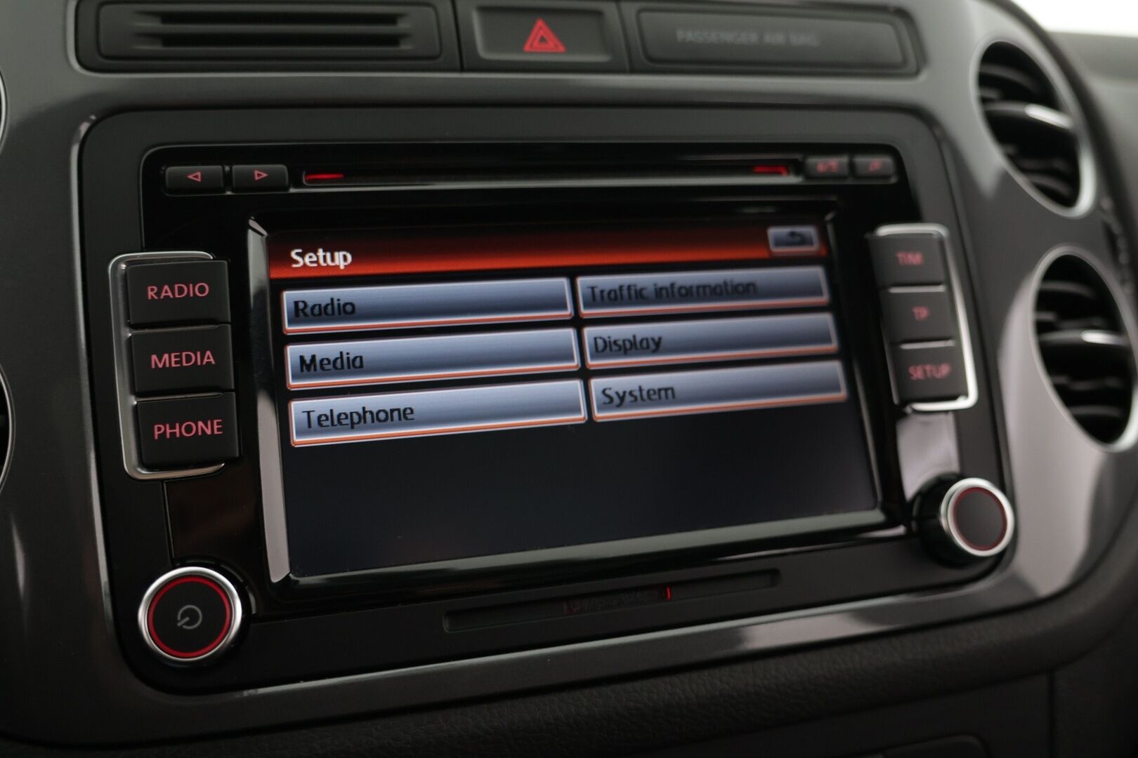 Volkswagen Tiguan 2012 Sport & Style R-Line 1,4 TSI 118 kW (160 hv) 4MOTION / Panorama / Nahkasisusta / P-kamera / Vakkari / Bluetooth - Jakoketju vaihdettu / 2x aluvanteet / Hyvä huoltohistoria