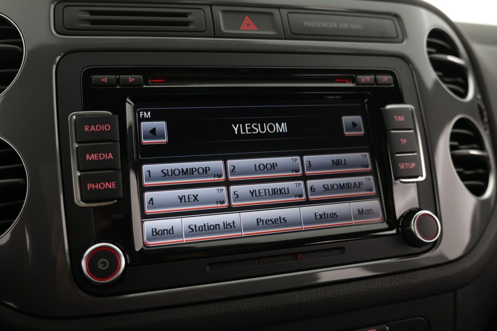 Volkswagen Tiguan 2012 Sport & Style R-Line 1,4 TSI 118 kW (160 hv) 4MOTION / Panorama / Nahkasisusta / P-kamera / Vakkari / Bluetooth - Jakoketju vaihdettu / 2x aluvanteet / Hyvä huoltohistoria