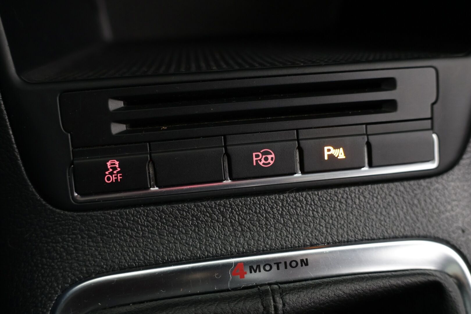 Volkswagen Tiguan 2012 Sport & Style R-Line 1,4 TSI 118 kW (160 hv) 4MOTION - | Jakoketju vaihdettu | Panorama | Nahkasisusta | P-kamera | Vakkari | Bluetooth |