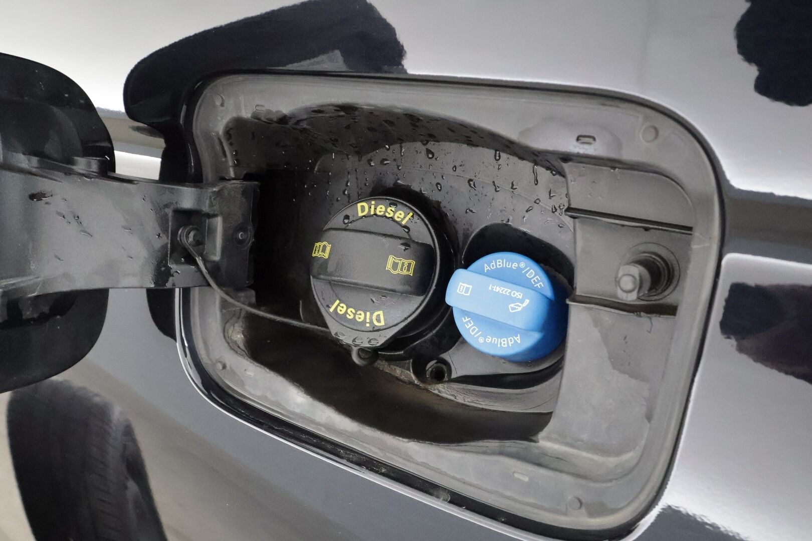 Volkswagen Caddy 2022 umpipakettiauto Cargo Pro 2,0 TDI 75kW 2501 kg *Vakkari / Webasto / Hyllyt / Takatutkat / Apple&Android* - 1.Om Suomi-auto / Kahdet Renkaat / Merkkihuollettu - HULLUT AVAJAISHULINAT KORKOTARJOUS 3,29 %