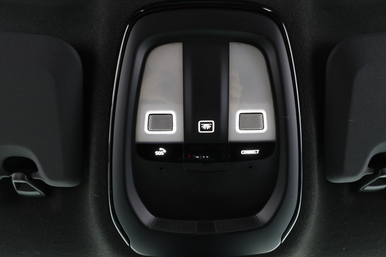 Polestar 2 2021 Launch Edition, 300kW * Pilot&Plus / Koukku / H&K / ACC / Pixel-LED / Lasikatto / 360° / Sporttipenkki Muistilla * - Akku kuntotarkastettu / Merkkihuollettu / Kahdet renkaat *