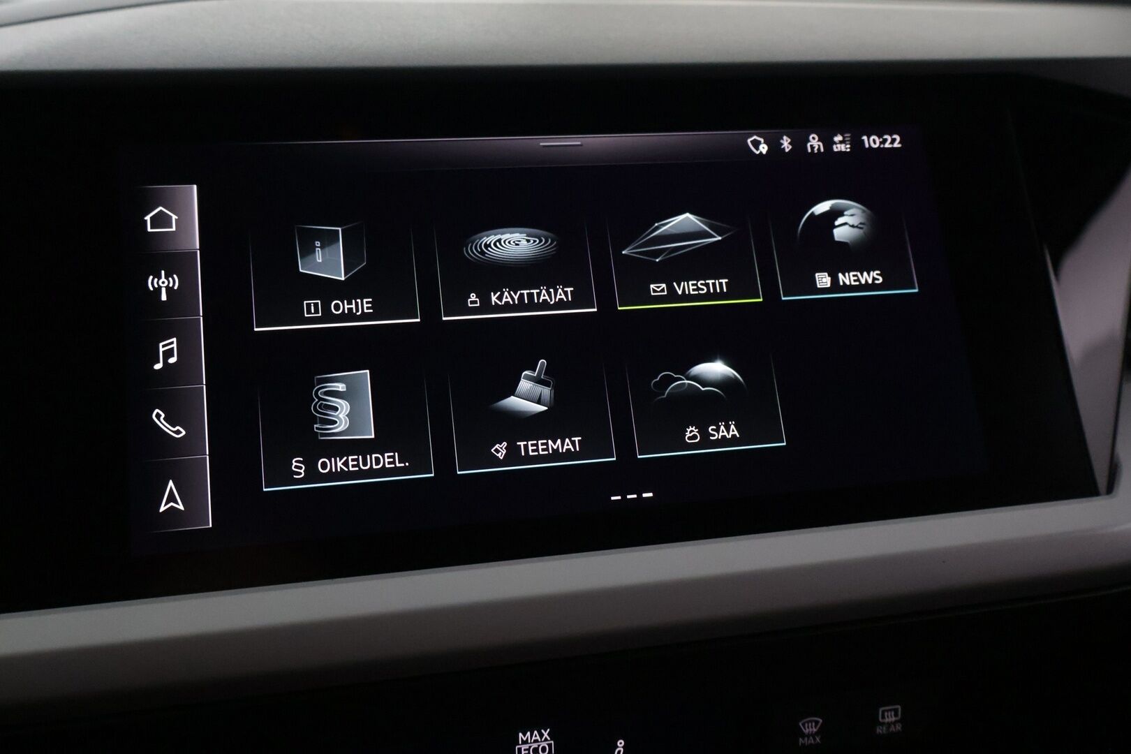 AUDI Q4 E-TRON 2022 35 e-tron Proline - ILP | ACC | Koukku | P.Kamera | Matrix-LED | Kaistavahti | Sähköluukku | 2x renkaat - KORKO VAIN 3,99 %