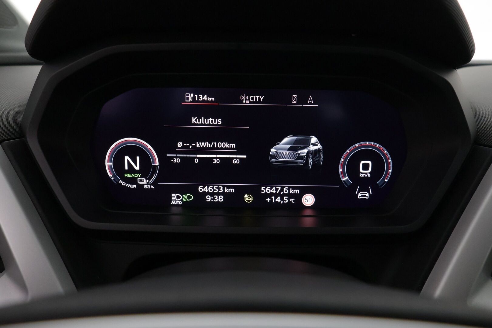 AUDI Q4 E-TRON 2022 35 e-tron Proline - Lämpöpumppu / Adapt. Vakkari / Koukku / P-kamera / Matrix LED / Kaistavahti / Sähköluukku / 2x renkaat - KORKO VAIN 3,99 %