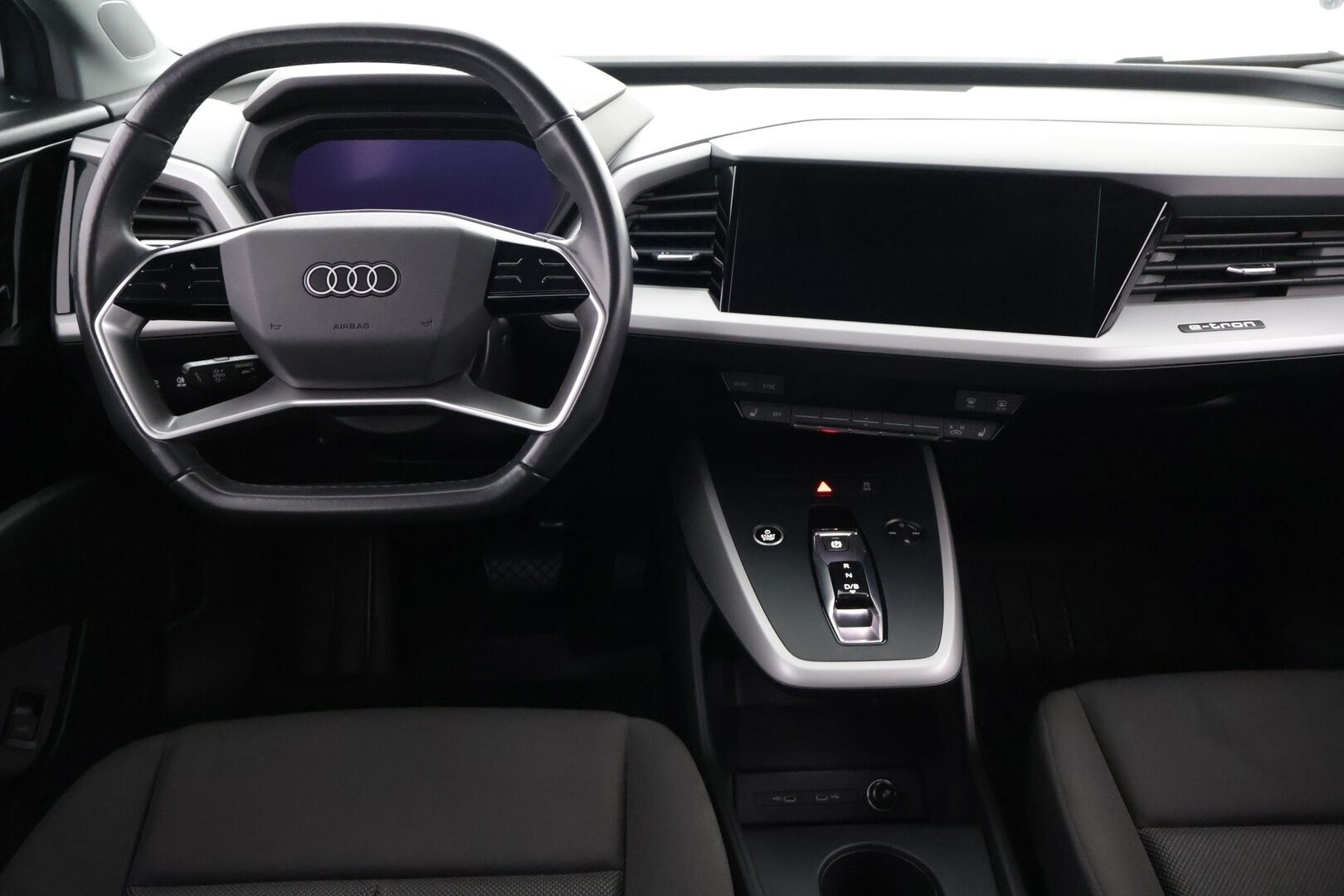 AUDI Q4 E-TRON 2022 35 e-tron Proline - ILP | ACC | Koukku | P.Kamera | Matrix-LED | Kaistavahti | Sähköluukku | 2x renkaat - KORKO VAIN 3,99 %