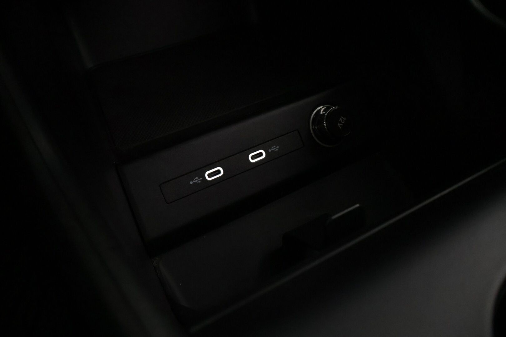 AUDI Q4 E-TRON 2022 35 e-tron Proline - ILP | ACC | Koukku | P.Kamera | Matrix-LED | Kaistavahti | Sähköluukku | 2x renkaat - KORKO VAIN 3,99 %