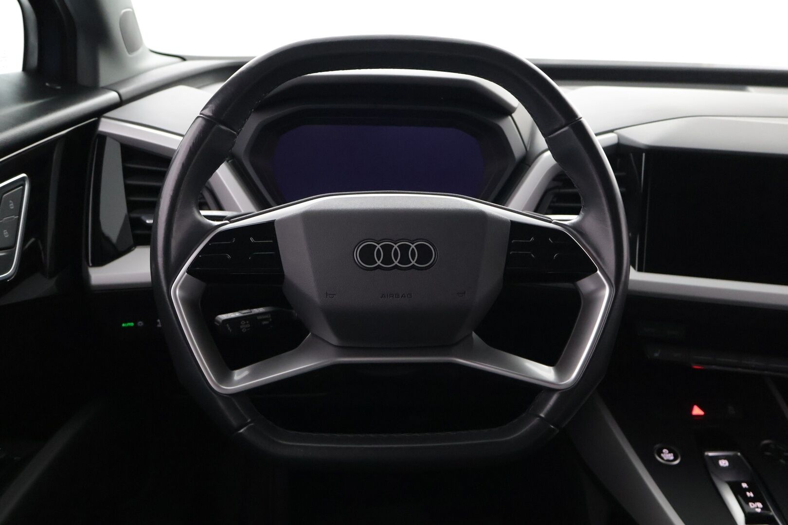 AUDI Q4 E-TRON 2022 35 e-tron Proline - ILP | ACC | Koukku | P.Kamera | Matrix-LED | Kaistavahti | Sähköluukku | 2x renkaat - KORKO VAIN 3,99 %